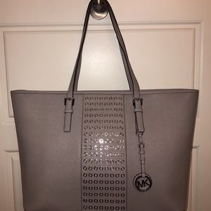 Michael Kors Jet Set Tote